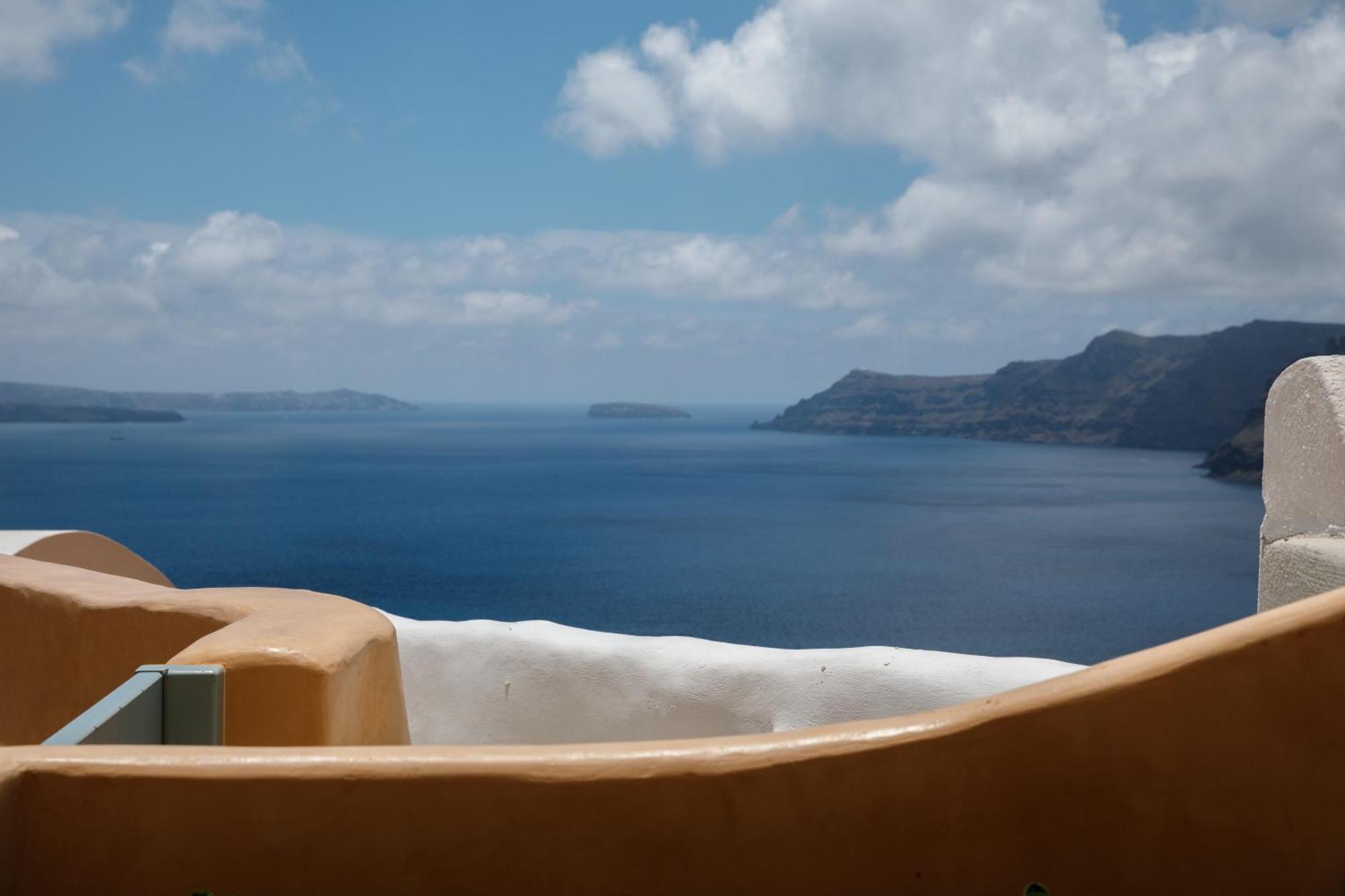 Annouso Villa With Hot Tub By Caldera Houses Oia  Extérieur photo